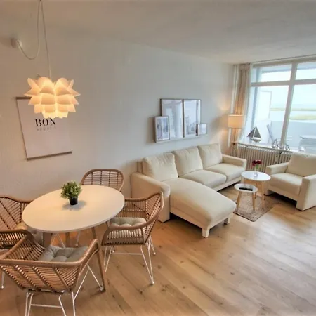 - Haus B, App 0b0308 *