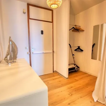 - Haus B, App 0b0308